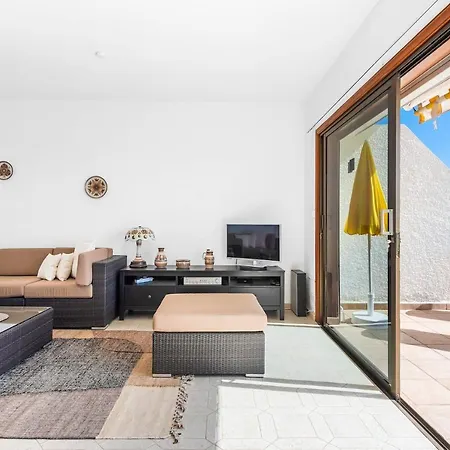Apartment Vacation With Stunning Ocean View