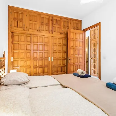 Vacation With Stunning Ocean View Apartment Puerto de Santiago (Tenerife)